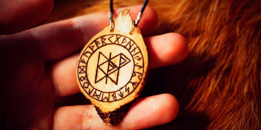 silný runový amulet pre šťastie